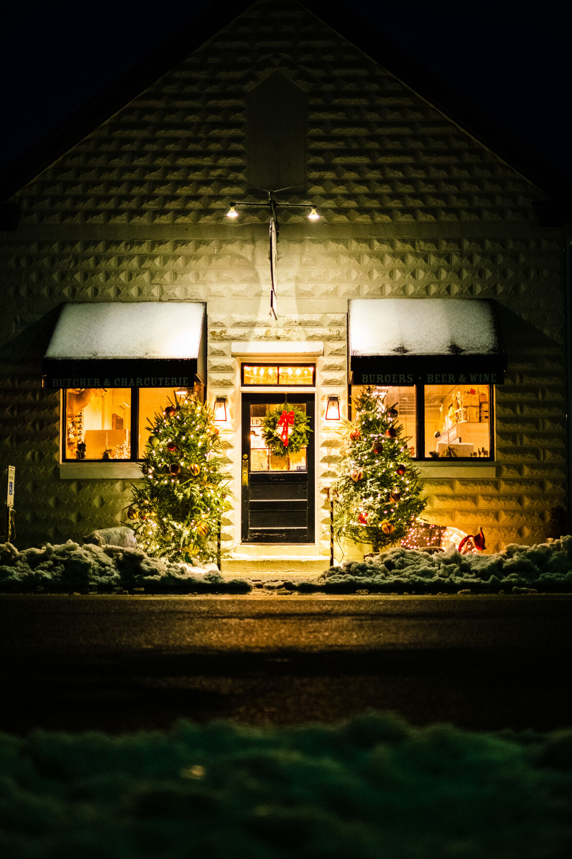 photo_ft_news_xmas lights marshall main street-2.jpg